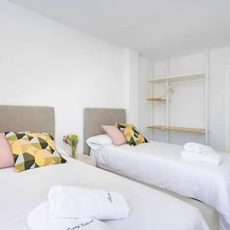 Sunnyland Apartment Arona Apartment *