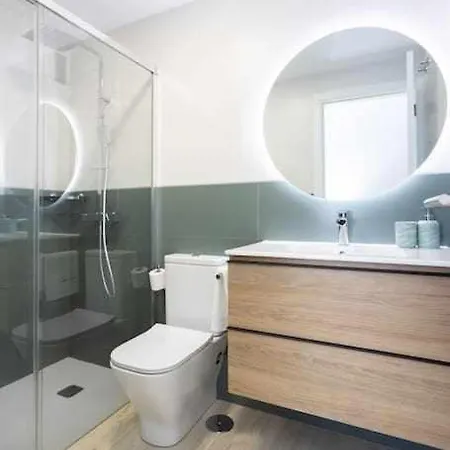 Sunnyland Apartment Arona * Cho