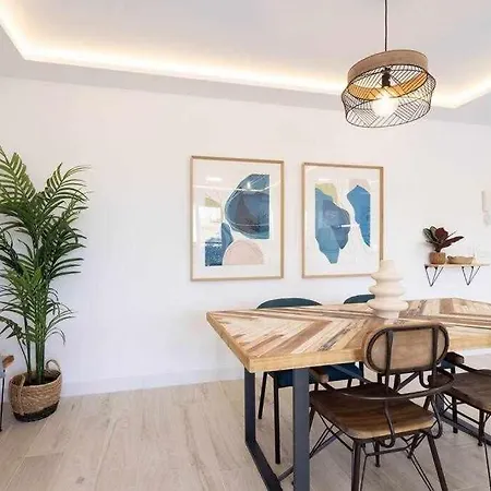 Sunnyland Apartment Arona Lägenhet *