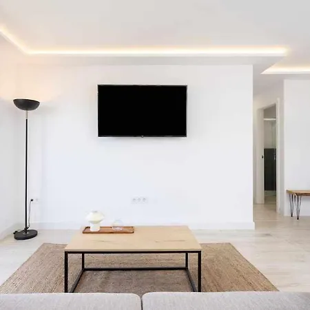 Sunnyland Arona Apartament