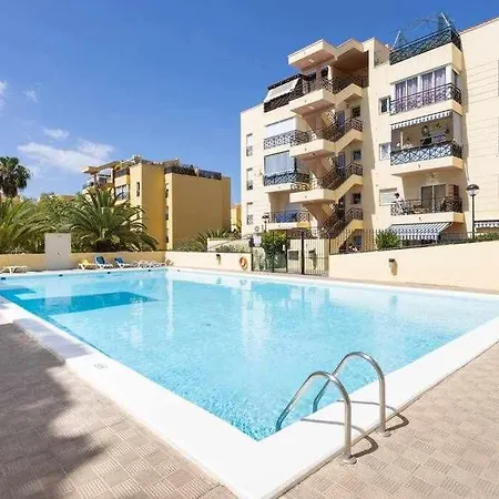 Sunnyland Apartment Arona Cho